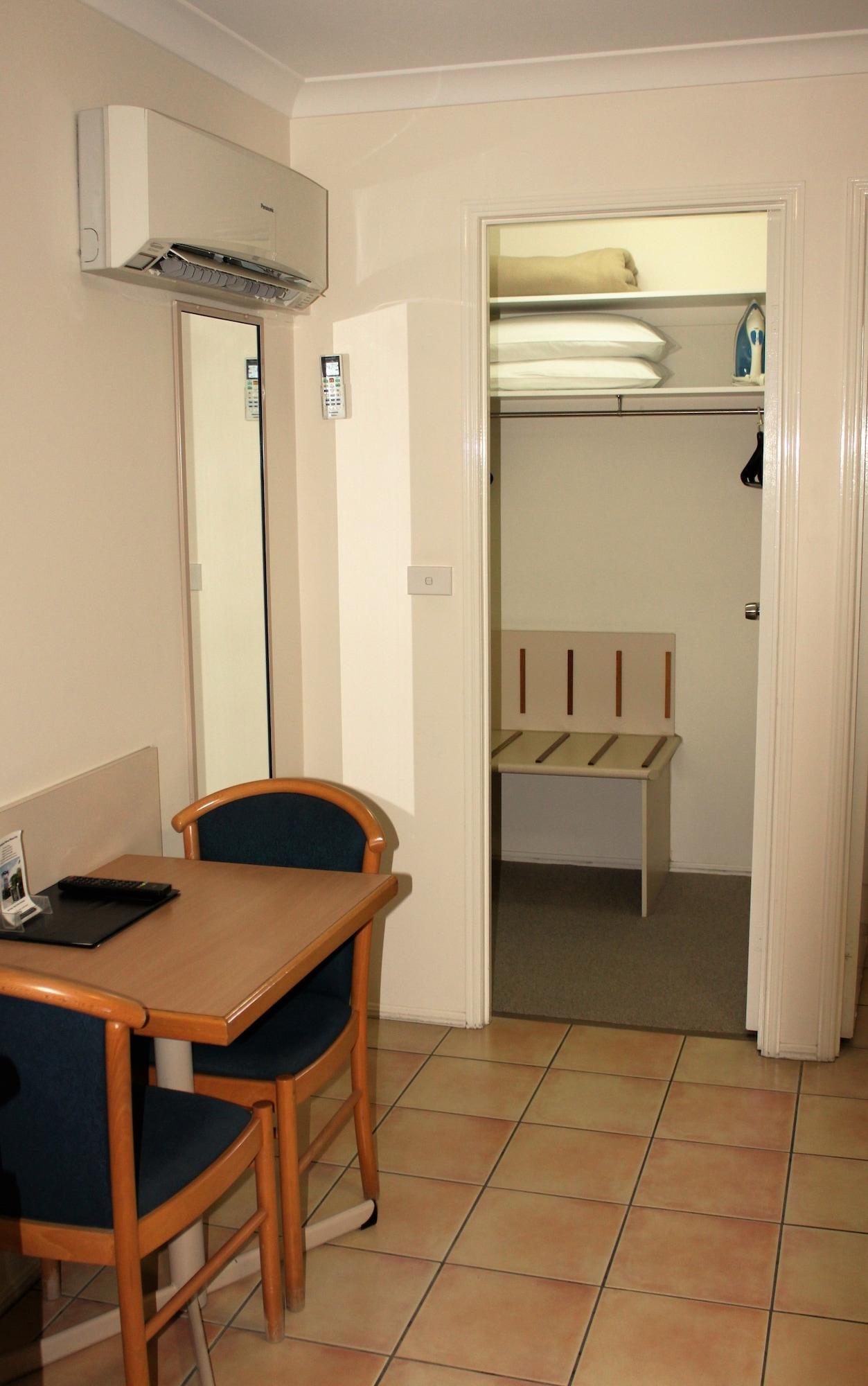 Rockhampton Palms Motor Inn Экстерьер фото
