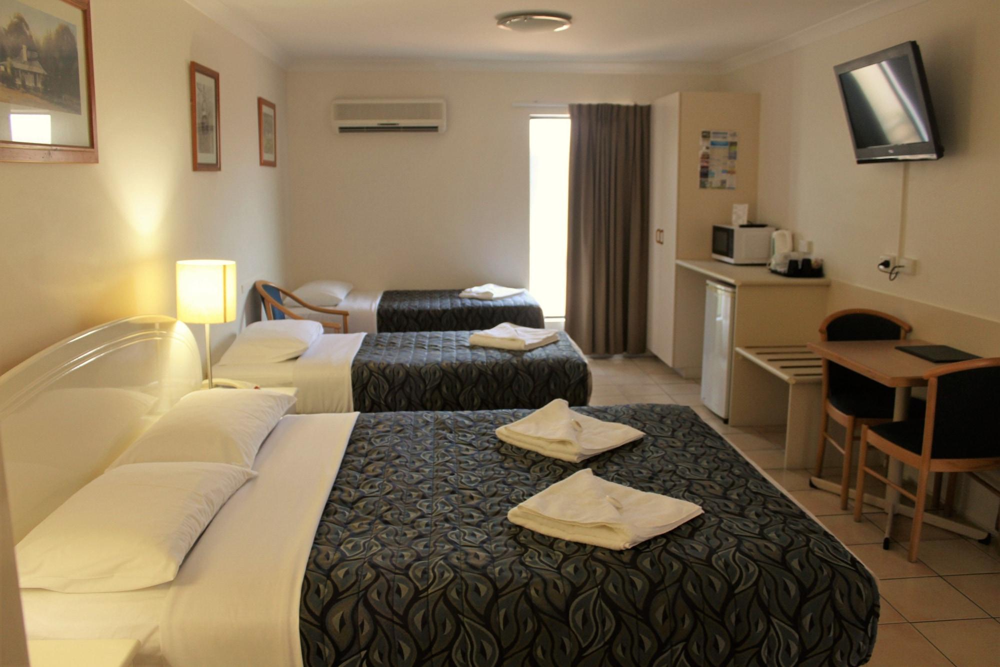 Rockhampton Palms Motor Inn Экстерьер фото