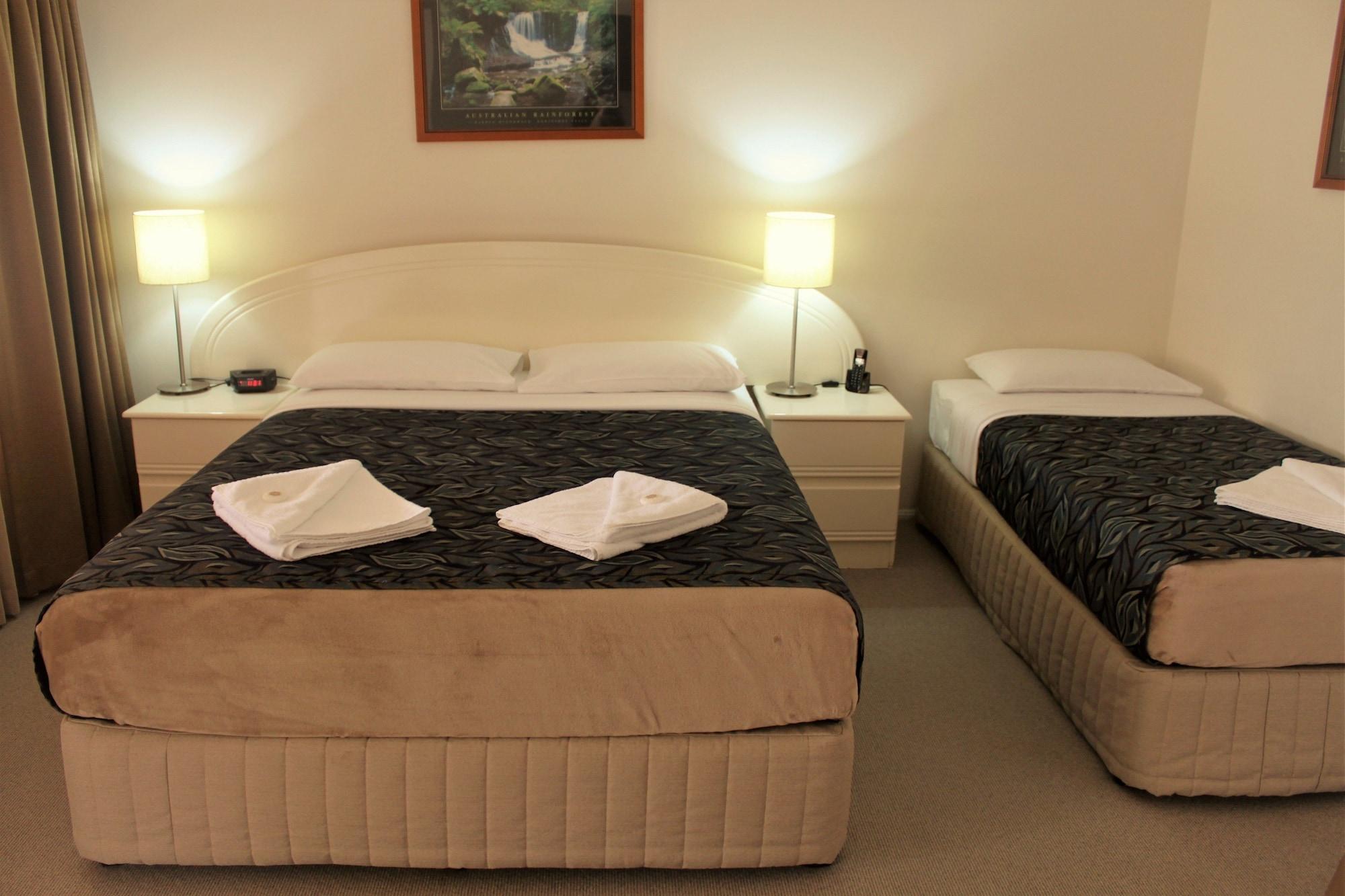 Rockhampton Palms Motor Inn Экстерьер фото