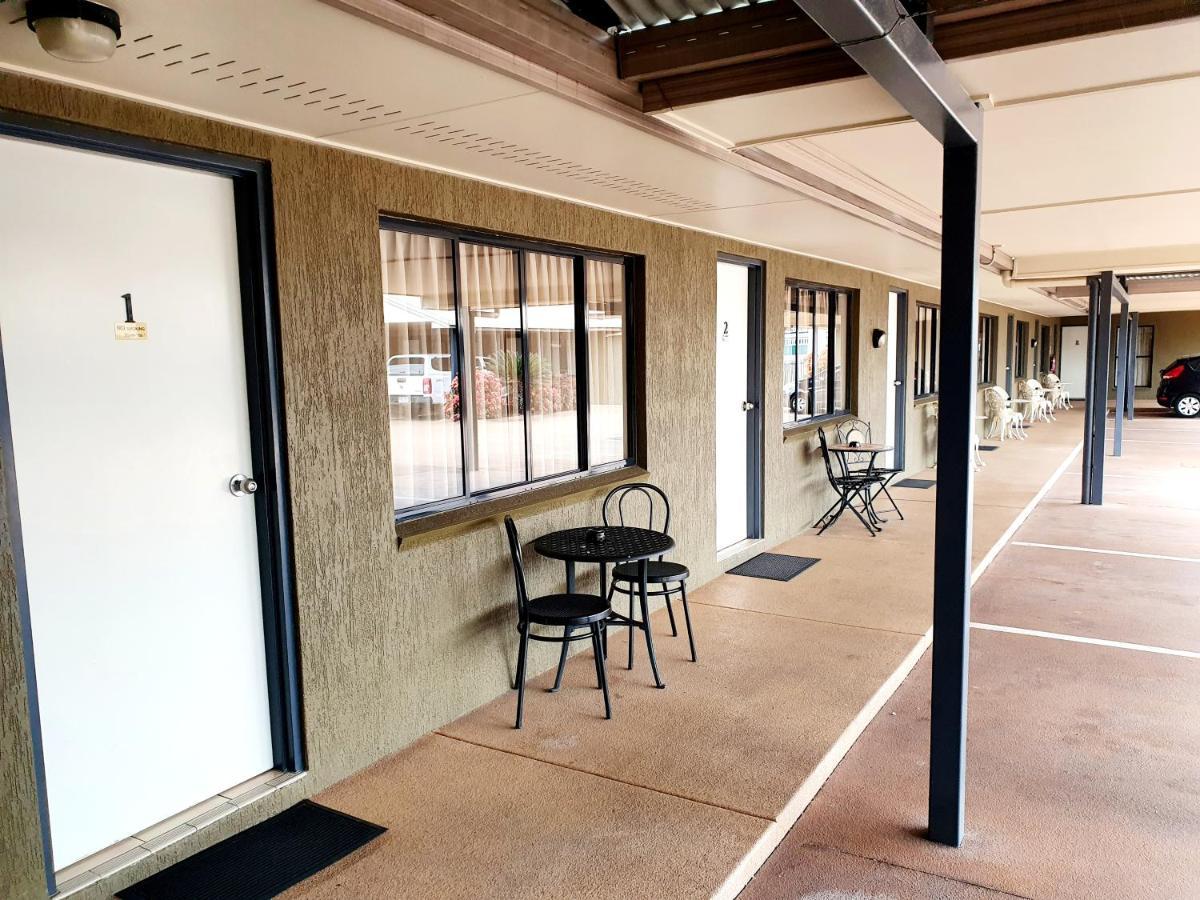 Rockhampton Palms Motor Inn Экстерьер фото