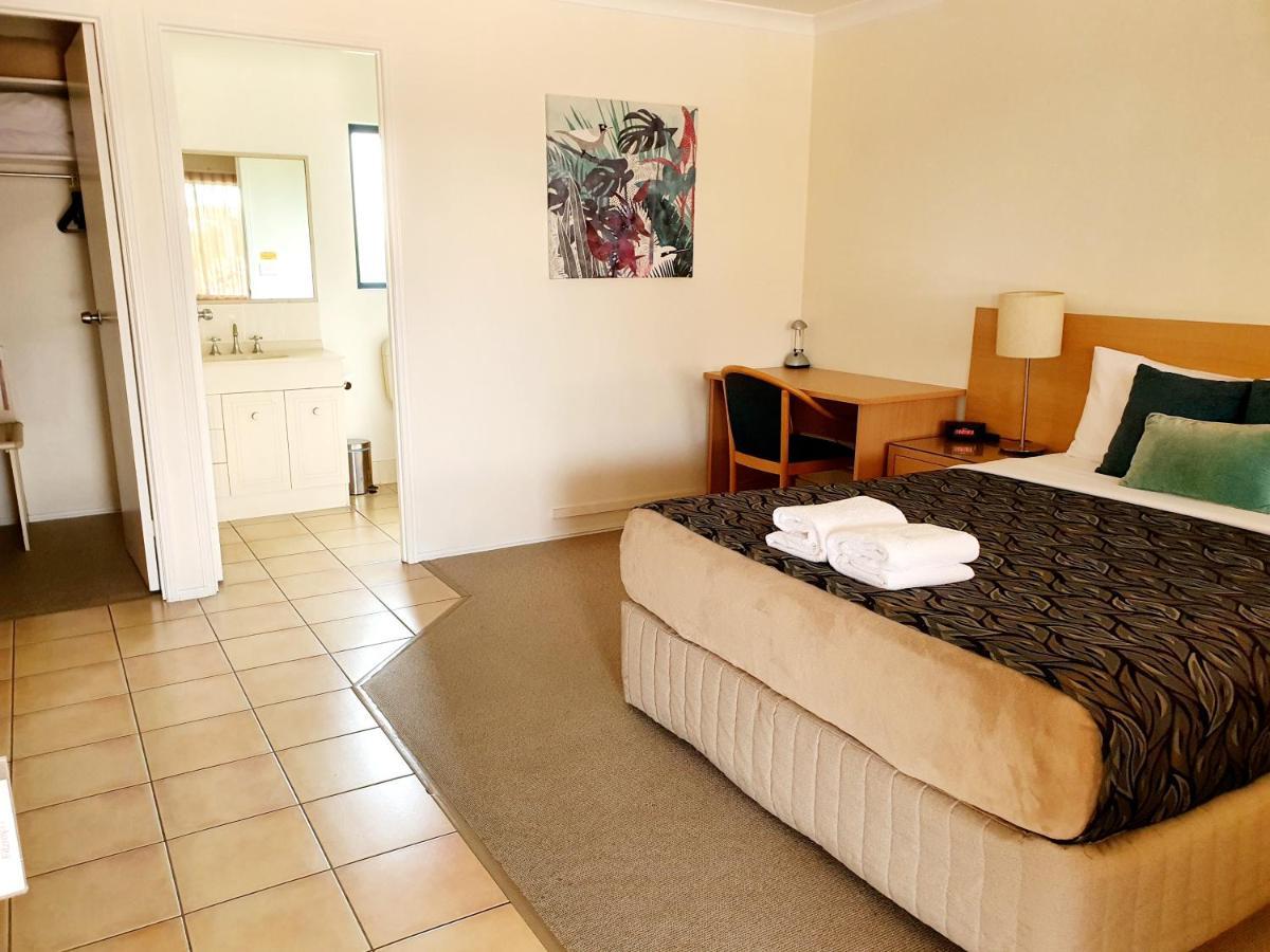 Rockhampton Palms Motor Inn Экстерьер фото