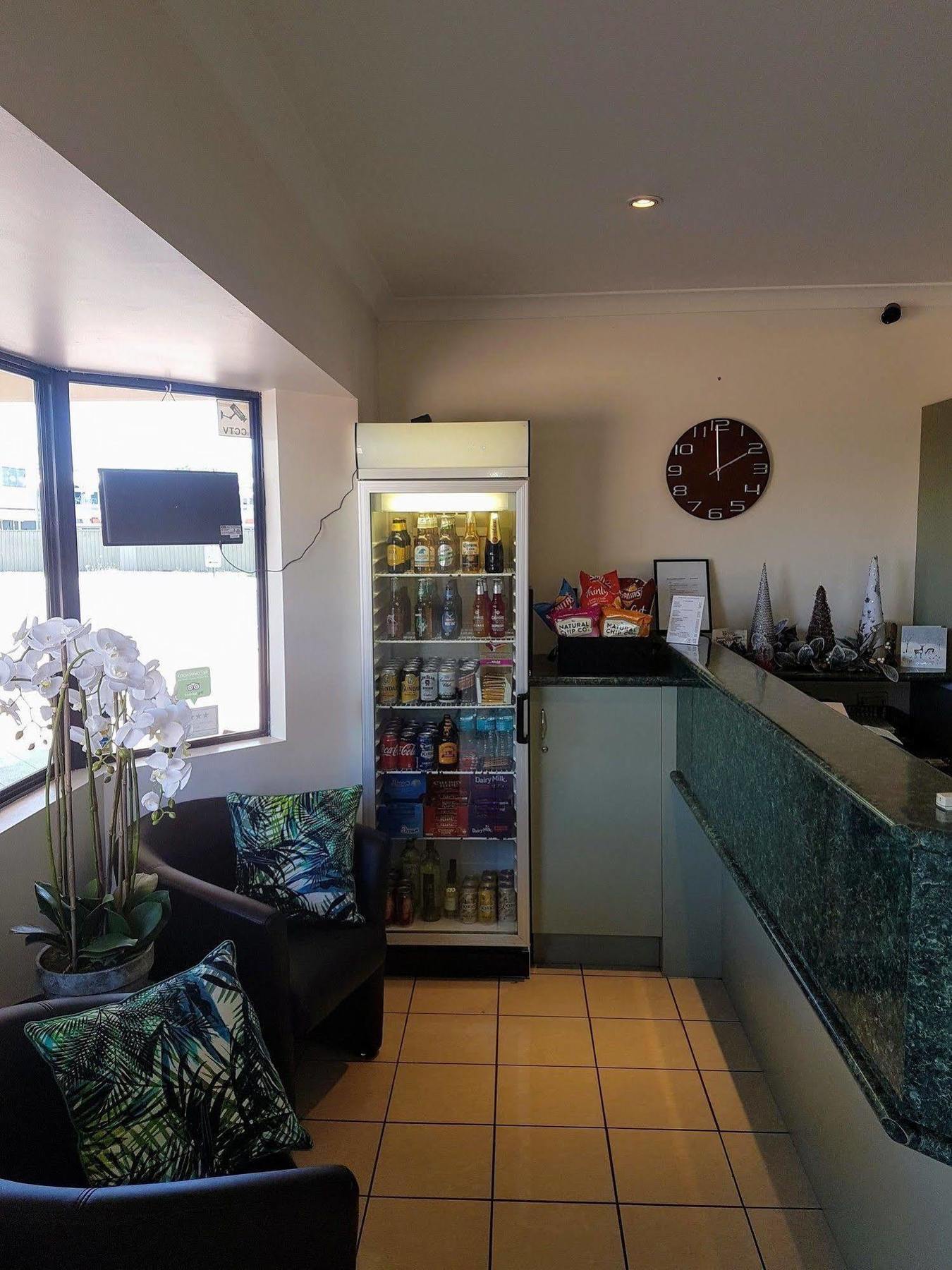 Rockhampton Palms Motor Inn Экстерьер фото