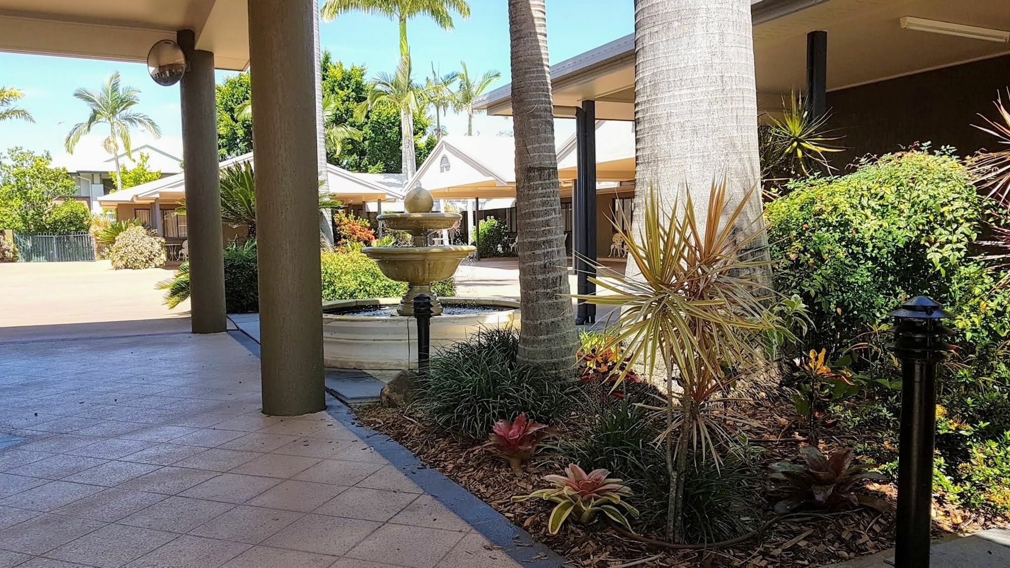 Rockhampton Palms Motor Inn Экстерьер фото